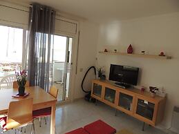 Beautiful Apartment in Roses With Terrace