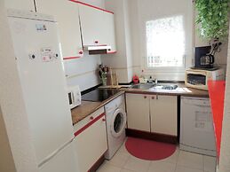 Beautiful Apartment in Roses With Terrace