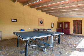 Pretty Villa With View