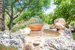 Pretty Villa With View