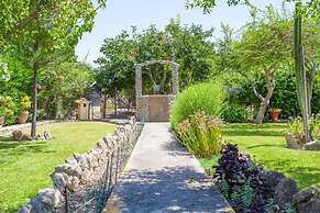 Pretty Villa With View