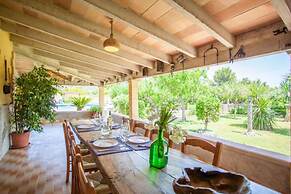 Pretty Villa With View