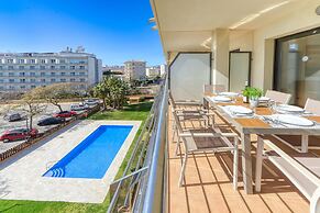 Pretty Apartment With Balcony