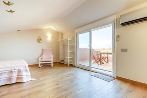 Beautiful Apartment With View