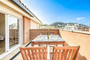 Beautiful Apartment With View