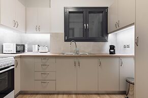 Phaedrus Living Pagkrati Modern Grove