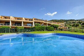 Apartment in El Mas Isaac With Pool