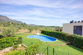 Apartment in El Mas Isaac With Pool