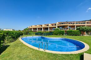 Apartment in El Mas Isaac With Pool