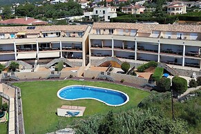 Apartment in El Mas Isaac With Pool