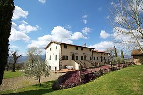 Apartment With Garden in Poppi