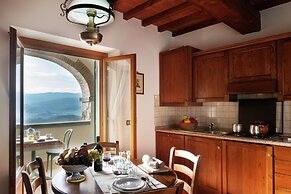 Cosy Apartment in Poppi With Private Terrace