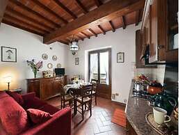 Cosy Apartment in Poppi With Private Terrace
