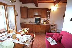 Cosy Apartment in Poppi With Private Terrace