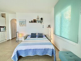 Pretty Apartment With Balcony