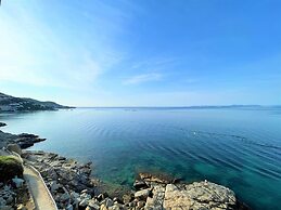Pretty Apartment With Balcony