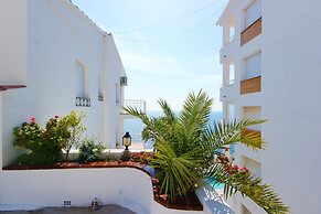 Pretty Apartment With Balcony