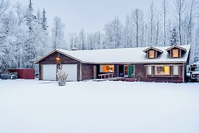 Home 20 Mi to Anchorage & Chugach State Park!