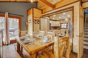 Family-friendly Cabin w/ Hot Tub in Gatlinburg!