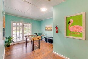 Foosball Games & Al Fresco Dining: Pensacola Home!