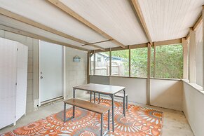 Foosball Games & Al Fresco Dining: Pensacola Home!