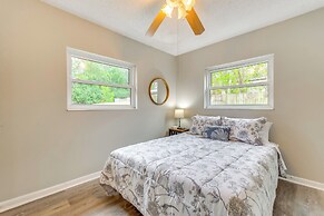 Foosball Games & Al Fresco Dining: Pensacola Home!