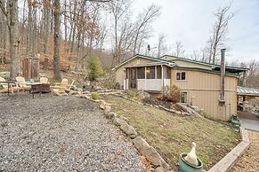 Knoxville Home: On-site Hiking & Outdoor Kitchen!