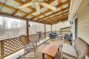 Knoxville Home: On-site Hiking & Outdoor Kitchen!