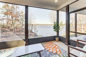 Private Lakeview Haven in Rockford