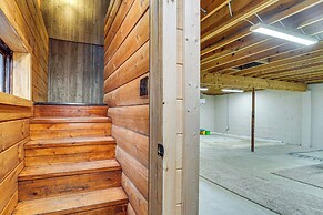 Family-friendly Tyrone Cabin w/ Deck Near Hiking