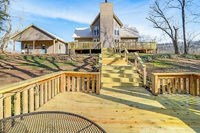Steps to White River: Mountain View Home w/ Deck!
