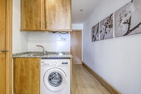 Centrally Heated Apt. in Roses