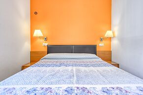 Apartment in Roses Near Sand Beach