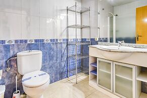 Apartment in Roses Near Sand Beach