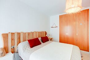 Apartment With Mountain Views