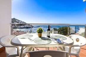 Cozy Apartment in Roses Centro