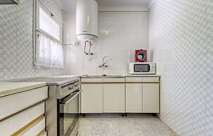 Apartment With Scenic View