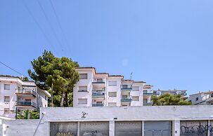 Apartment With Scenic View