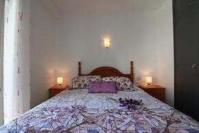 Apartment in Roses With Balcony