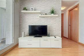 Charming Apartment With Patio