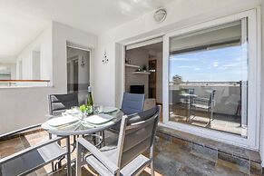 Charming Apartment With Patio