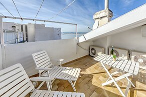 Beautiful Apartment With View