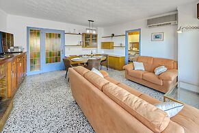 Beautiful Apartment With View