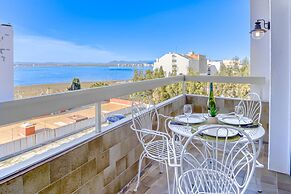 Beautiful Apartment With View