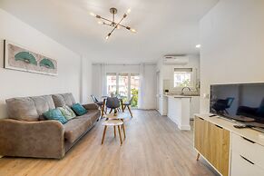 Charming Apartment Near Beach