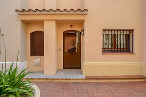 Charming Apartment Near Beach