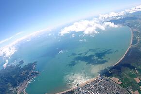 Charming Apartment Near Beach