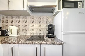 Charming Apartment Near Beach