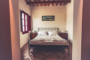 Manor in Marche Near Adriatic Beaches