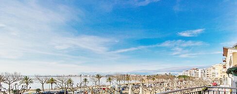 Apartment With Scenic View